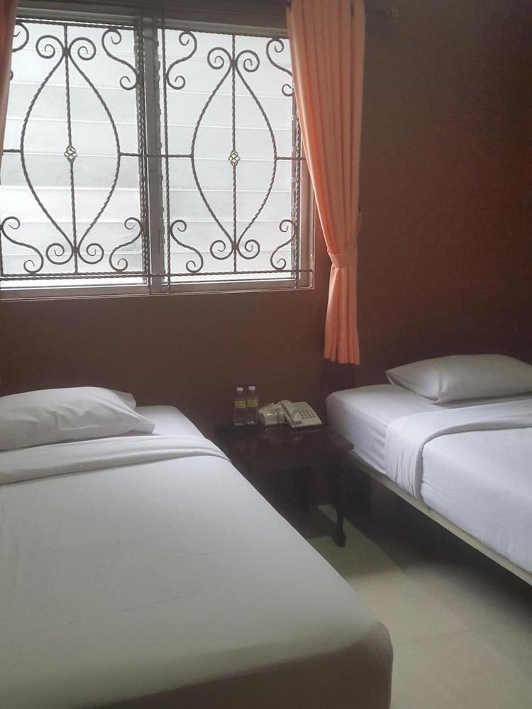 Twins Hotel Yakarta Exterior foto